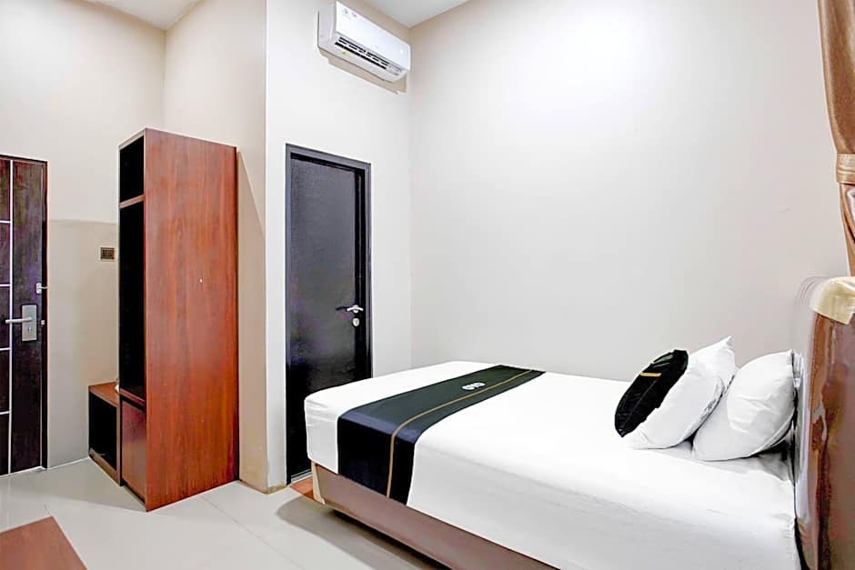 Hotel O Balikpapan near Siloam Hospital formerly Syafla Guest House