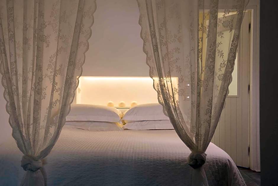 Nefeli Sunset Studios