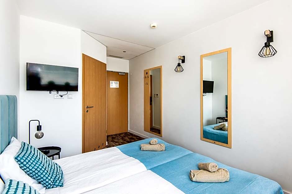 Sapphire Hotel Room Poznan