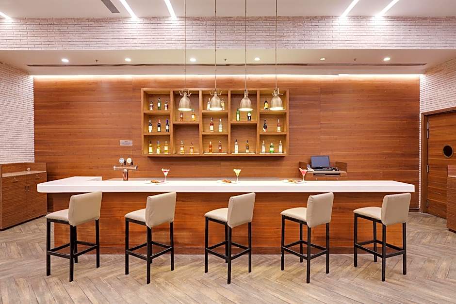 Lemon Tree Hotel Sector 60 Gurugram