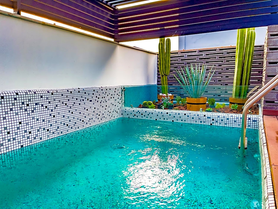 Cadillac Hotel Boutique