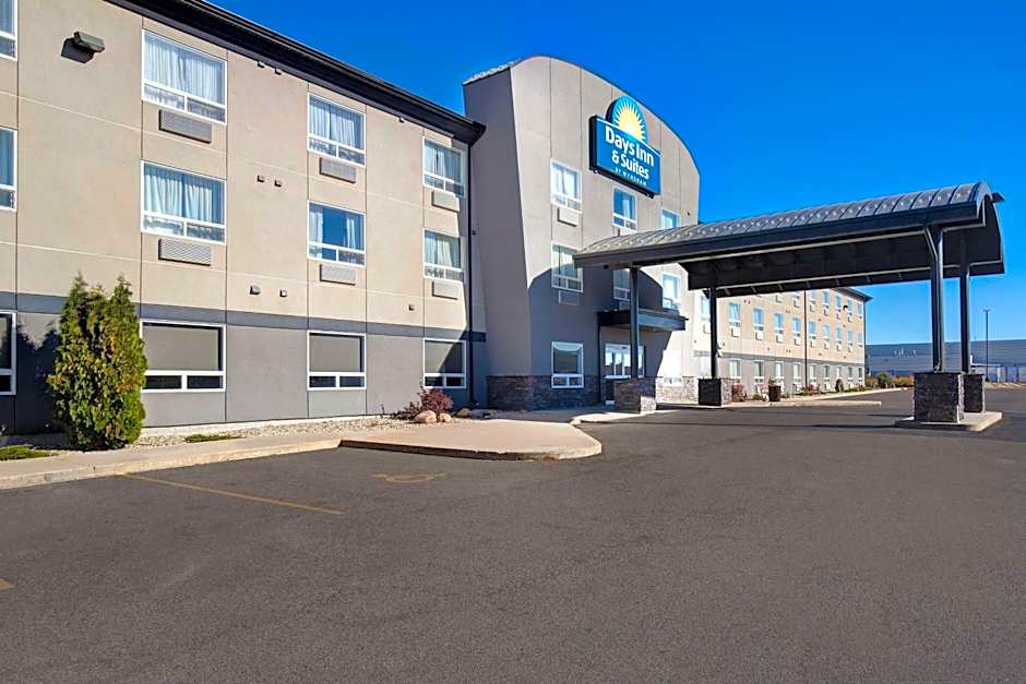 Days Inn & Suites by Wyndham Yorkton