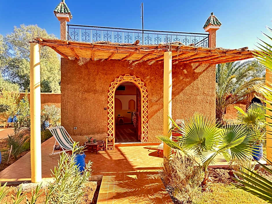 Oasis Tilogui-Luxury Hotel Restaurant and Desert Excursions In Zagora