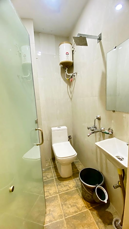 MOON FLOWER GUEST HOUSE