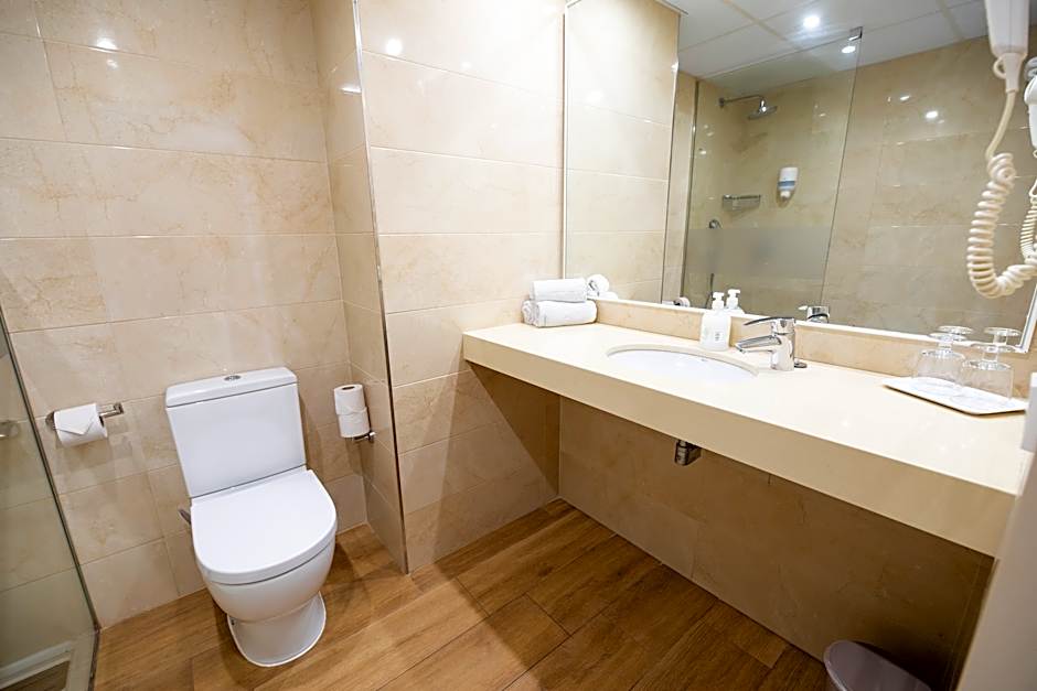 Photo 1 of 4 of 1 Double Bed or 2 Beds, Side Sea View, Balcony