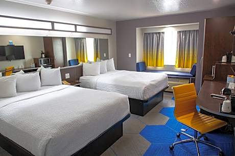 Queen Room with Two Queen Beds - Non-Smoking