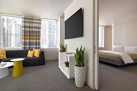 Delphi Penthouse Suite ADA