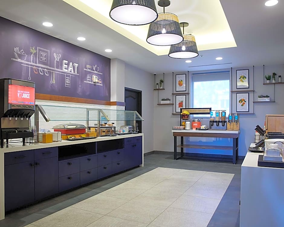 Hampton Inn By Hilton & Suites Los Angeles/Sherman Oaks