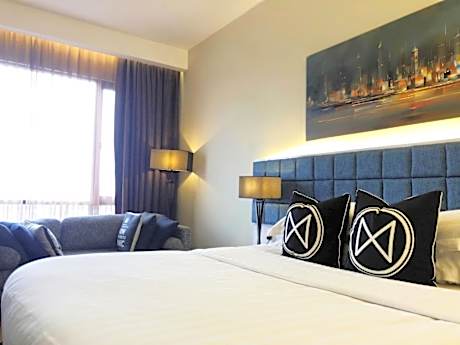 Deluxe King Plus Room