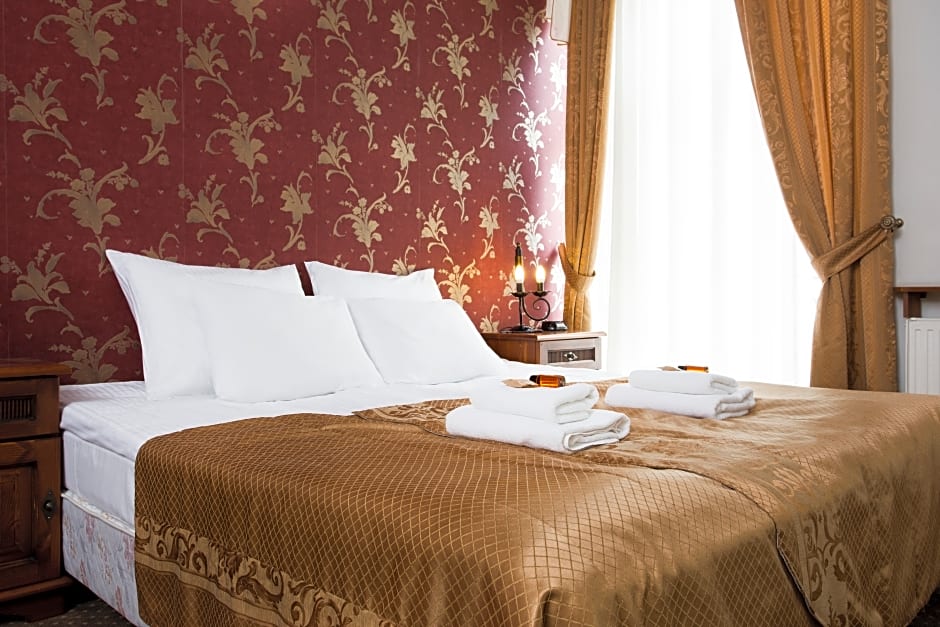 Photo 1 of 7 of Classic 1 Double Bed or 2 Beds, City View