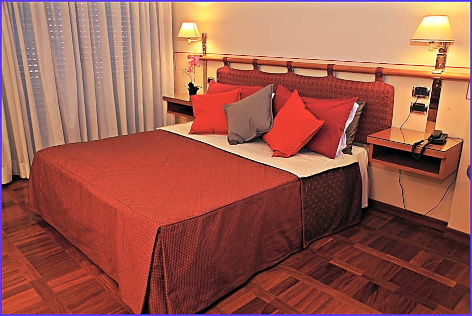 Hotel Meeting