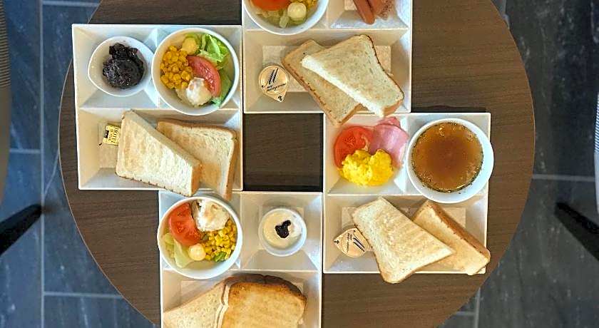 At Inn Hotel Toyotashi Eki