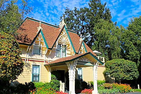 Madrona Manor