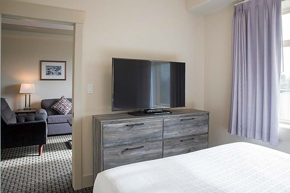 Chateau Nova Yellowknife