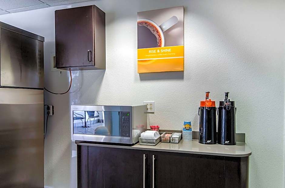 Motel 6-Wheatland, WY