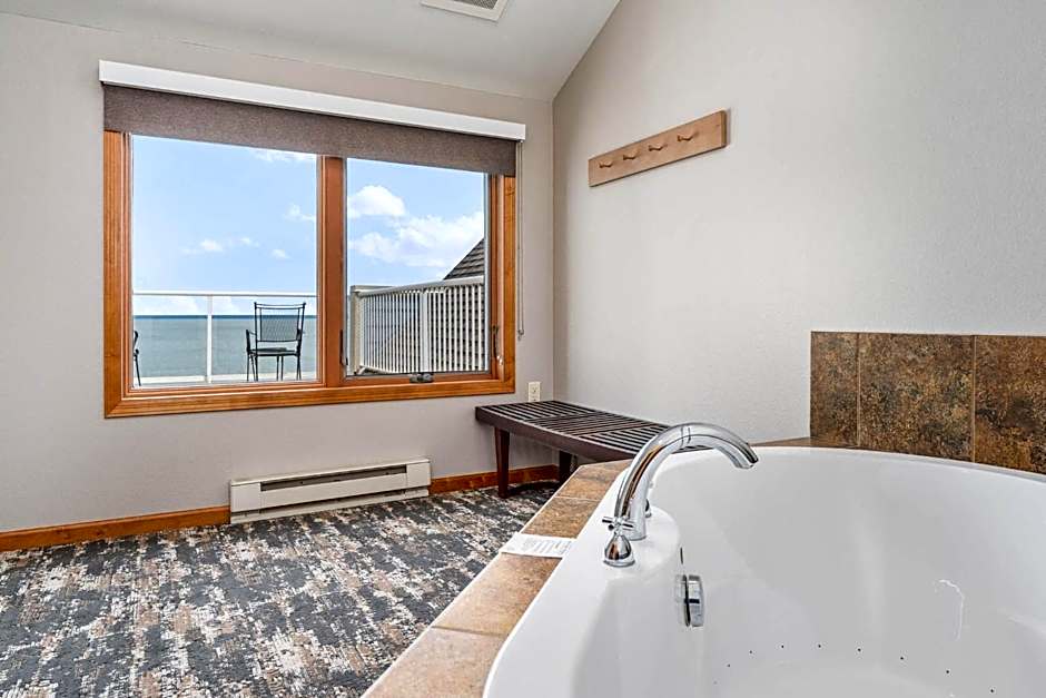 Beacon Pointe on Lake Superior