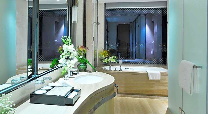 Crowne Plaza Dalian Sports Center by IHG