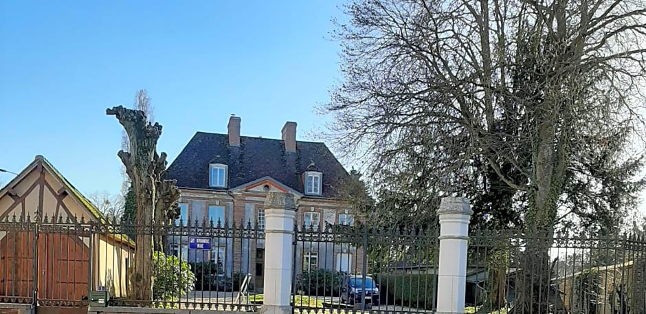 AU MANOIR DE LA BARRE