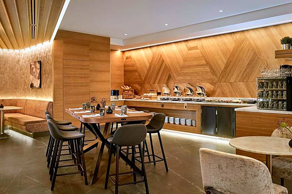 Sheraton Amsterdam Airport Hotel And Conference Center