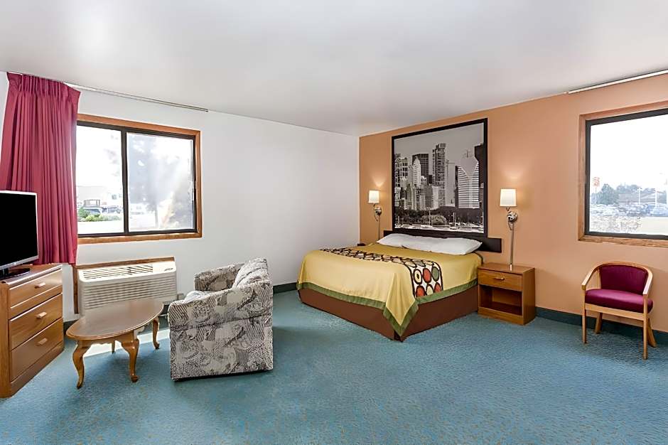 Super 8 by Wyndham Bourbonnais/Kankakee Area