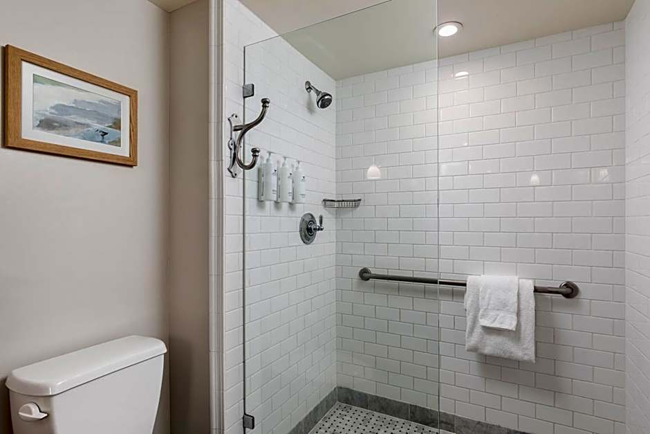 Portola Hotel and Spa