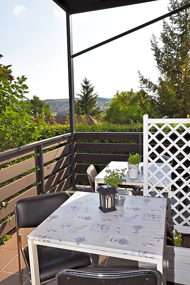 Water Lily Boutique B&B and Bungalow