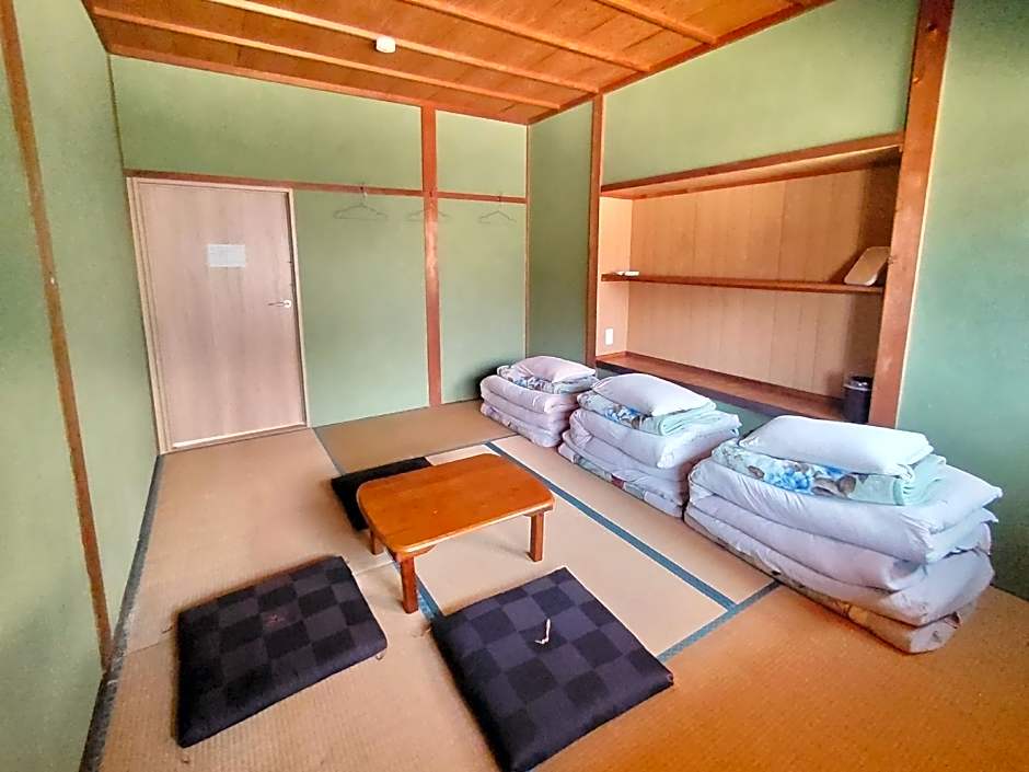 Guesthouse Bench