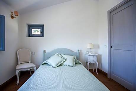 Single Room with Private Bathroom