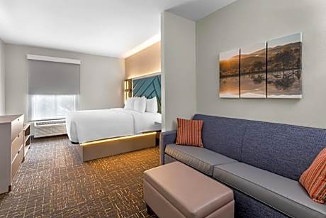 King Suite with Living Room and Sofabed