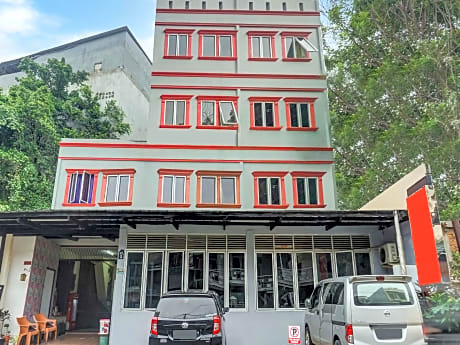 OYO 91145 G Residence