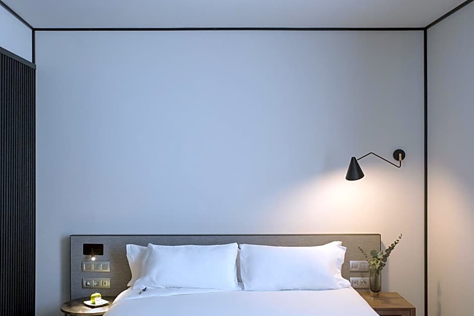 Photo 1 of 7 of 1 Double Bed or 2 Beds