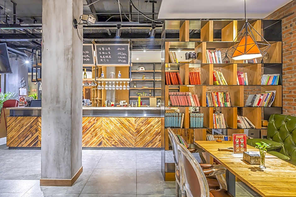 James Joyce Coffetel Zhuozhou City Government Branch