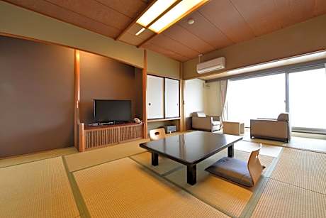 Superior Japanese-Style Room - Ocean side - 32m2 - High Floor  - Private Bathroom - Non-Smoking