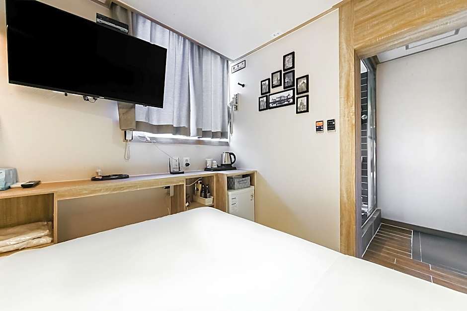 64 INN Hotel