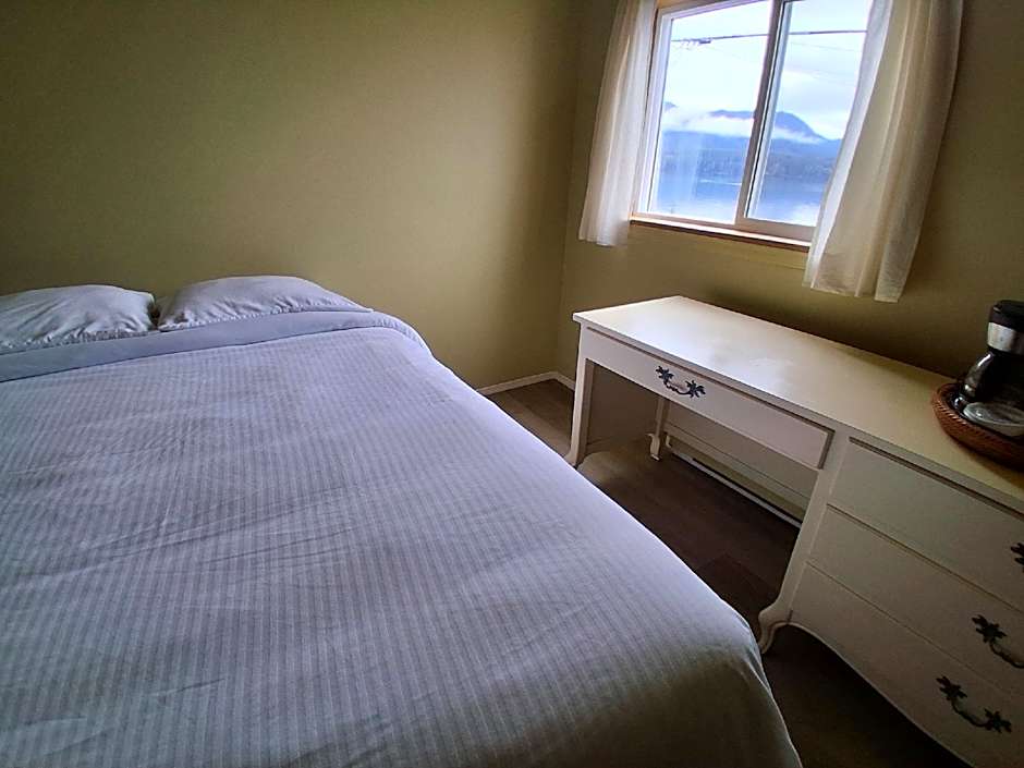 Foto 1 de 10 de 1 Queen Bed, Ocean View