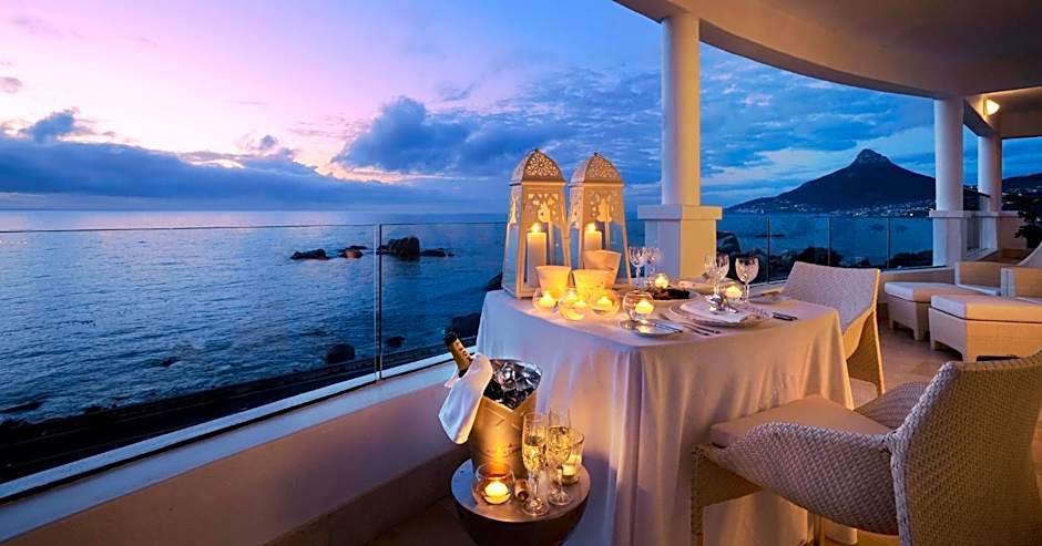 Twelve Apostles Hotel & Spa