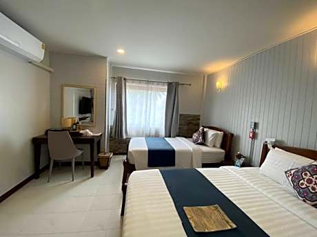 Twin Room with View