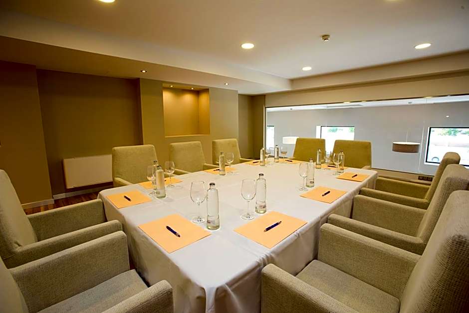 M.A. Hotel Sevilla Congresos