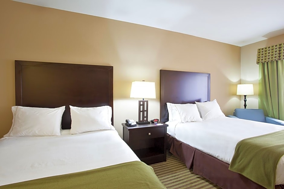 Holiday Inn Express Le Roy, an IHG Hotel