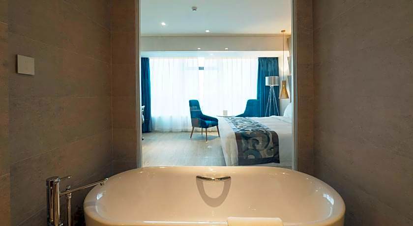 Garden Lane Meilan Airport