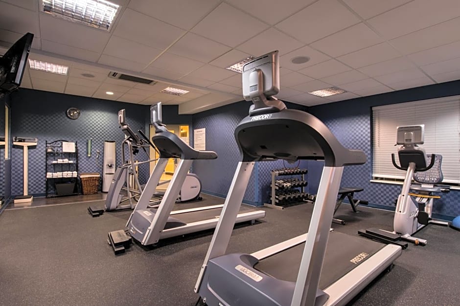 Holiday Inn Express and Suites Dickson City By IHG