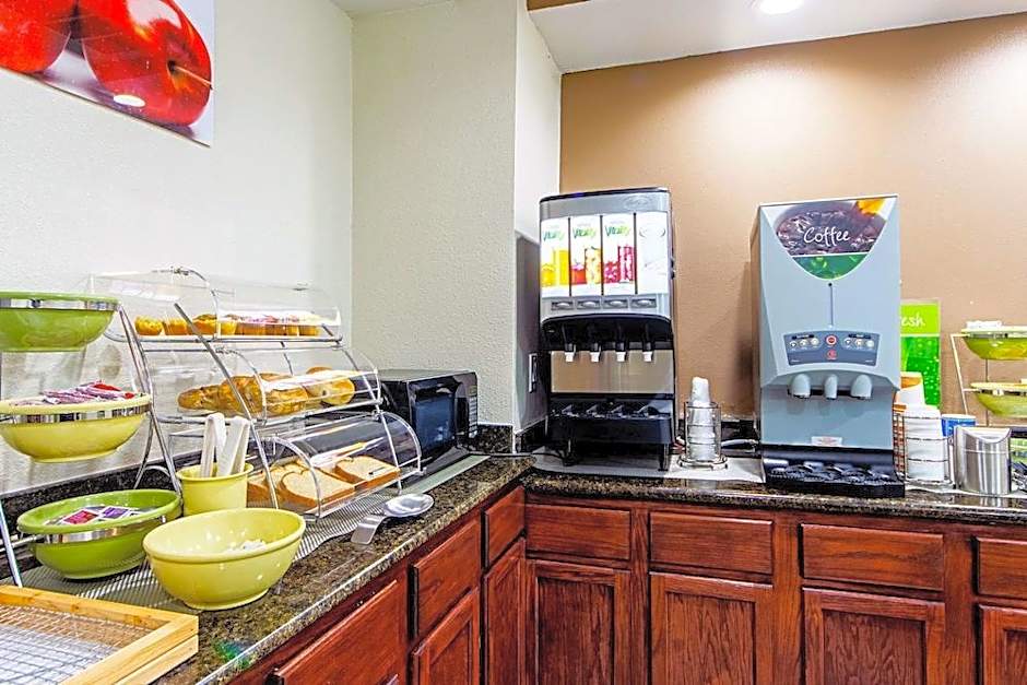 Quality Inn Greenville I-30