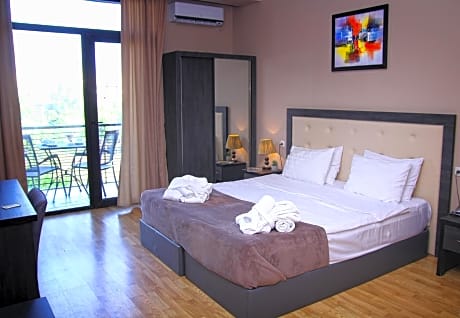 Deluxe Double Room with Balcony