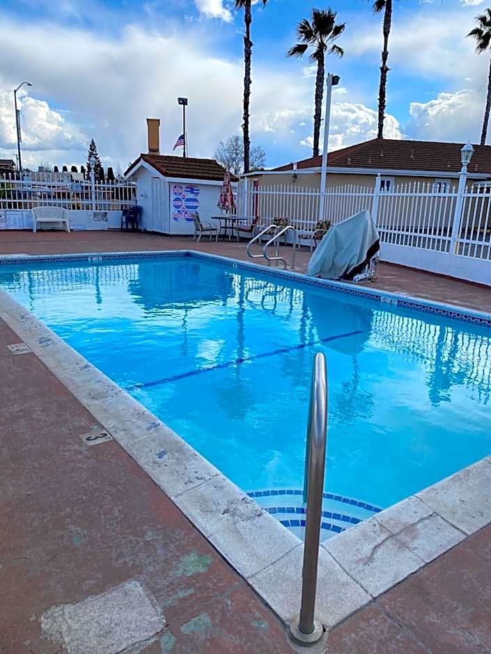 Holiday Motel Oakdale