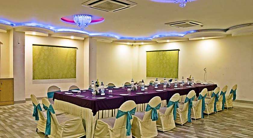 Spring Sky Mughalsarai by ShriGo Hotels