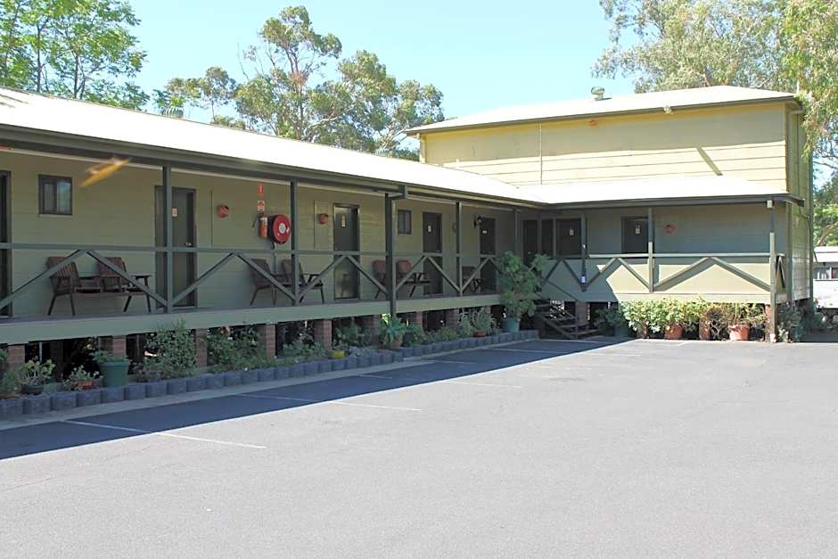 Lake Forbes Motel