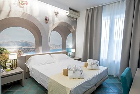 Double Room with Balcony and Harbor View