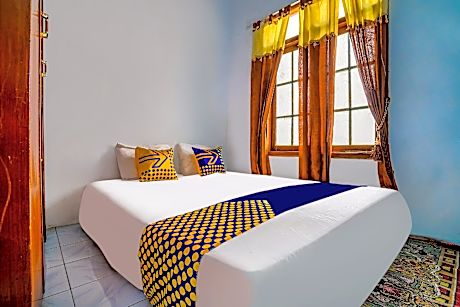 SPOT ON Room without Air Conditioning