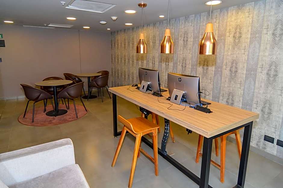 City Express Plus by Marriott Medellín Colombia