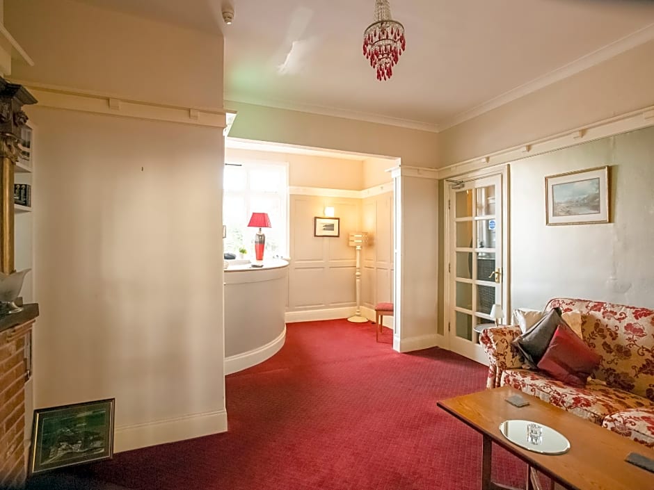 OYO Cliffemount Hotel